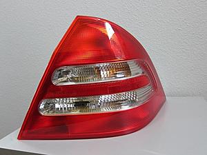 FS: W203 OEM Tailights LIKE NEW-002.jpg