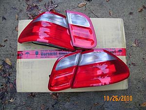 fs oe clk 55 amg side markers, tail lights, grille badge and shroud-clk-tails.jpg