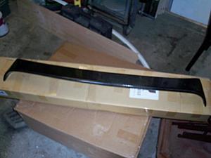 W203 Carbon Fiber Roof Wing-100_0356.jpg