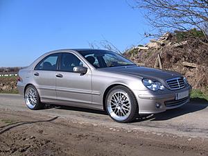 WTB: OEM W203 3-slat grill &amp; Euro bumpers/door inserts-img_0793.jpg