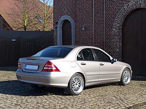 WTB: OEM W203 3-slat grill &amp; Euro bumpers/door inserts-img_0799.jpg