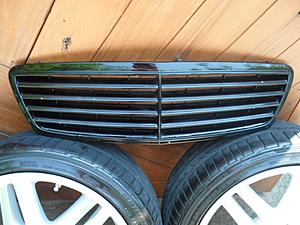 FS: W203 grilles and White Star badge-sam_0435_converted.jpg