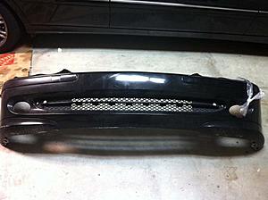 2004 W203 used front bumper-bottom.jpg