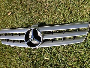FS: CLS W219 OEM Front Grill 3 Slat EXCELLENT Condition from 07 CLS63 0 OBO-img_3869.jpg
