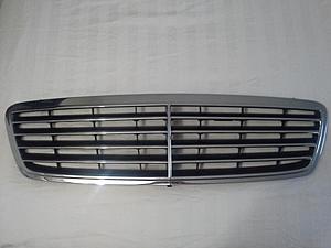 WTB: 02-05 C230 Coupe Grille-20130506_172120.jpg