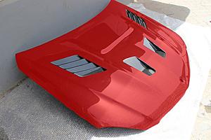 Mercedes C63 AMG-red-bonnet.jpg