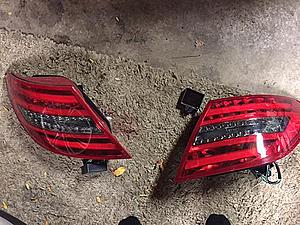 w204 08-11 C-Class Facelift LED Tail light 0 shipped lower 48-image1.jpg