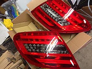 w204 08-11 C-Class Facelift LED Tail light 0 shipped lower 48-image.jpeg