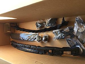 NEW Genuine Mercedes-Benz W204 2008-2011 C-Class Sport Front Bumper Assembly-img_6621.jpg