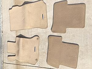 W204 Like New Tan OEM Floor Mats-img_0942.jpg