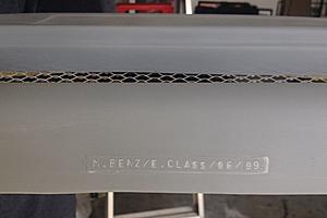 Sarona Fiberglass Front Spoiler for W210 E-Class-img_1519.jpg