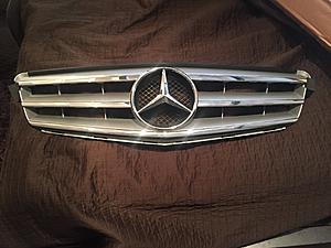 2013 W204 C250 factory grill-img_4417.jpg