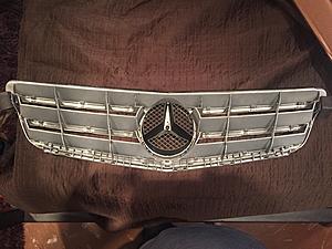 2013 W204 C250 factory grill-img_4418.jpg