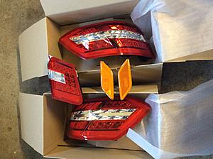 F/S New factory W212 tailights-img_1523.jpg