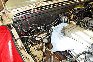 Projects on my new, to me, 1973 280SEL 4.5-1-24-17-20engine-20bay-207_zpsuwgd5dwl.jpg