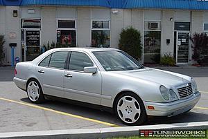 hi anyone, I need to know about Bumper lights W210-dsc02051.jpg