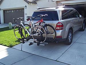 GL-Class Bicycle Rack, Hitch-Mounted-gl450-thule.jpg