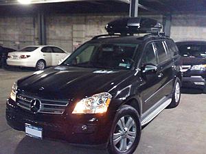 Thule 611 Boxter - Cargo Box-front.jpg