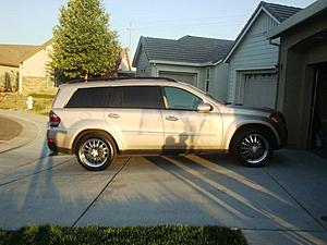 Its time to buy new 20&quot; rims and tires for GL450-dsc00896.jpg