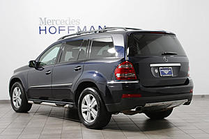 Running Boards 2010 GL350-pic4.jpg