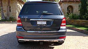 10 GL550 purchase-gl-rear1.jpg