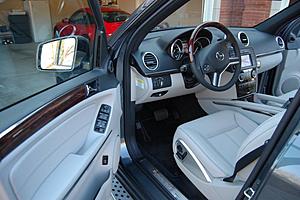 Our new GL550 with 2-tone interior-dsc_0024.jpg