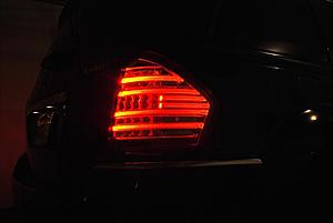 2010 LED Tail light Swap-2010-11-28-004_.jpg