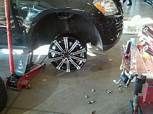 which tire for &quot;20 wheels on GL450 ???-2011-01-24_14.56.53.jpg