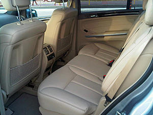 New 2012 GL350 Avantgarde Edition (Canada)-gl350-back-seats.jpg