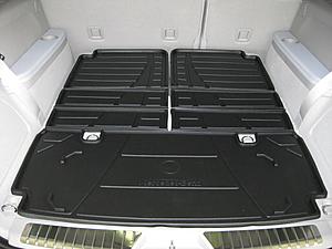 New OEM Cargo Liner for GL with &quot;Seat Feature&quot;-2012-gl450-cargo-tray.jpg