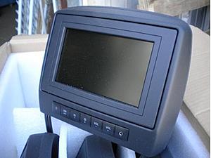 WTB Rear Seat DVD screen-screen.jpg