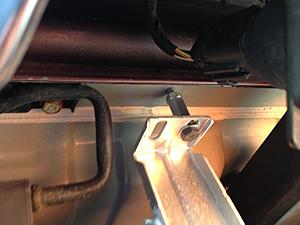 Anyone towing a big load?  Did you reinforce the factory hitch?-tank-extender-bolt.jpg