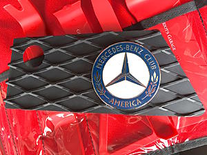 Installing MBCA badge on X166 grille-grille_cover_with_mbca_badge.jpg