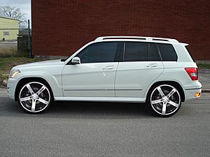 glk with a varity of aftermarket wheels-mrr.jpg