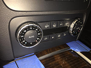 Removal of console cover for 2013 and up GLK-image-891408112.jpg