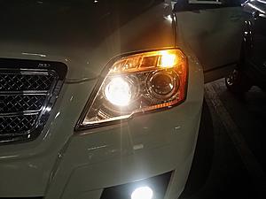 2014 GLK350 low beam headlamps is much easier to change-headlight.jpg