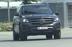 GLS Mid-Cycle Refresh-gls-1-walkoart-vorne-2.jpg