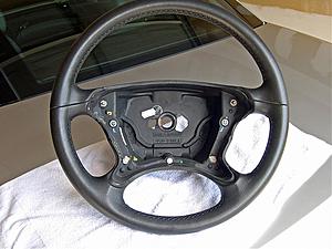 F/S OEM Steering Wheel - SL500 - Black-dscn1081_edited.jpg