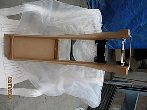 W107 OEM CENTER CONSOLE, NEW!!!-img_0424.jpg