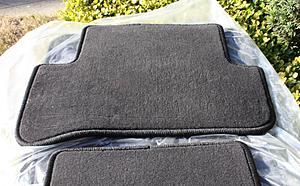 FS: CA 2007 C230 OEM Floor Mats-img_5792.jpg