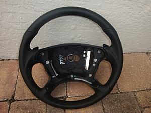 FS: 2009 E-350 Factory Sport Steering Wheel-dsc04982.jpg