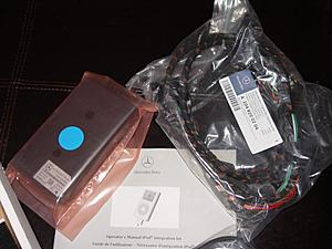 FS: Genuine Ipod Kit w204 C300 C350 GLK-002.jpg