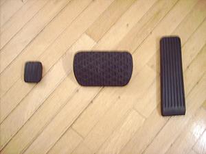 W203 and W209 OEM Black Rubber Pedal Set-pict5343.jpg