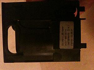 FS- W211 POP UP STYLE CUP HOLDER OEM-cup2.jpg
