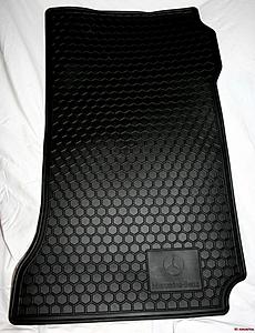 FS: Mercedes Benz w203 C-Class C55 C32 C230 C240 C280 Original All Weather Floor Mats-q6680665-5.jpg