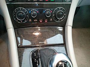 Awesome C Class Cell Phone Holder-maybe others!-console.jpg