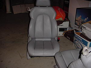 2001 mercedes clk front leather light grey sport seats - 0-picture-197.jpg