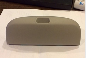 FS: W204 OEM sunglasses/eyeglasses holder-screen-shot-2014-02-11-7.20.54-pm.png