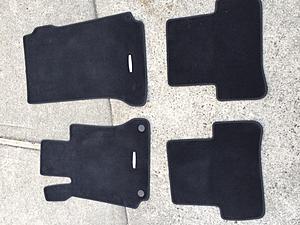 Genuine Mercedes Benz W204 Carpeted Floor Mats Black 08-14-img_3723.jpg