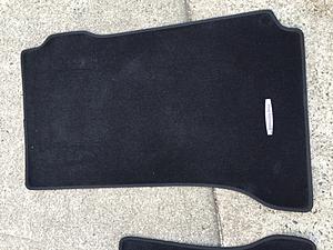 Genuine Mercedes Benz W204 Carpeted Floor Mats Black 08-14-img_3725.jpg